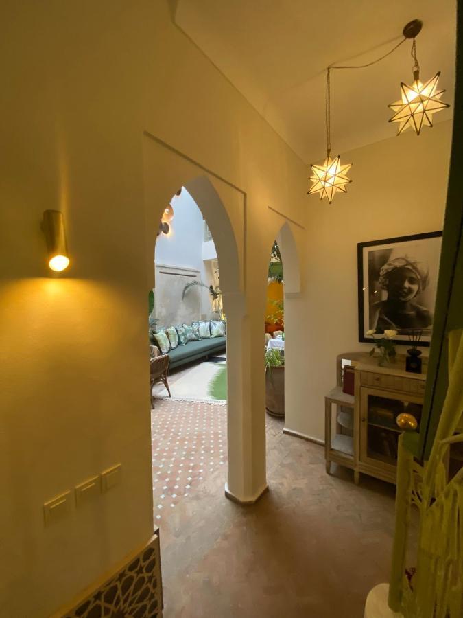 Riad Dar Adal Exclusivite 2 A 6 Personnes Petit Dejeuner Compris Place Jemaa El Fna Марракеш Экстерьер фото