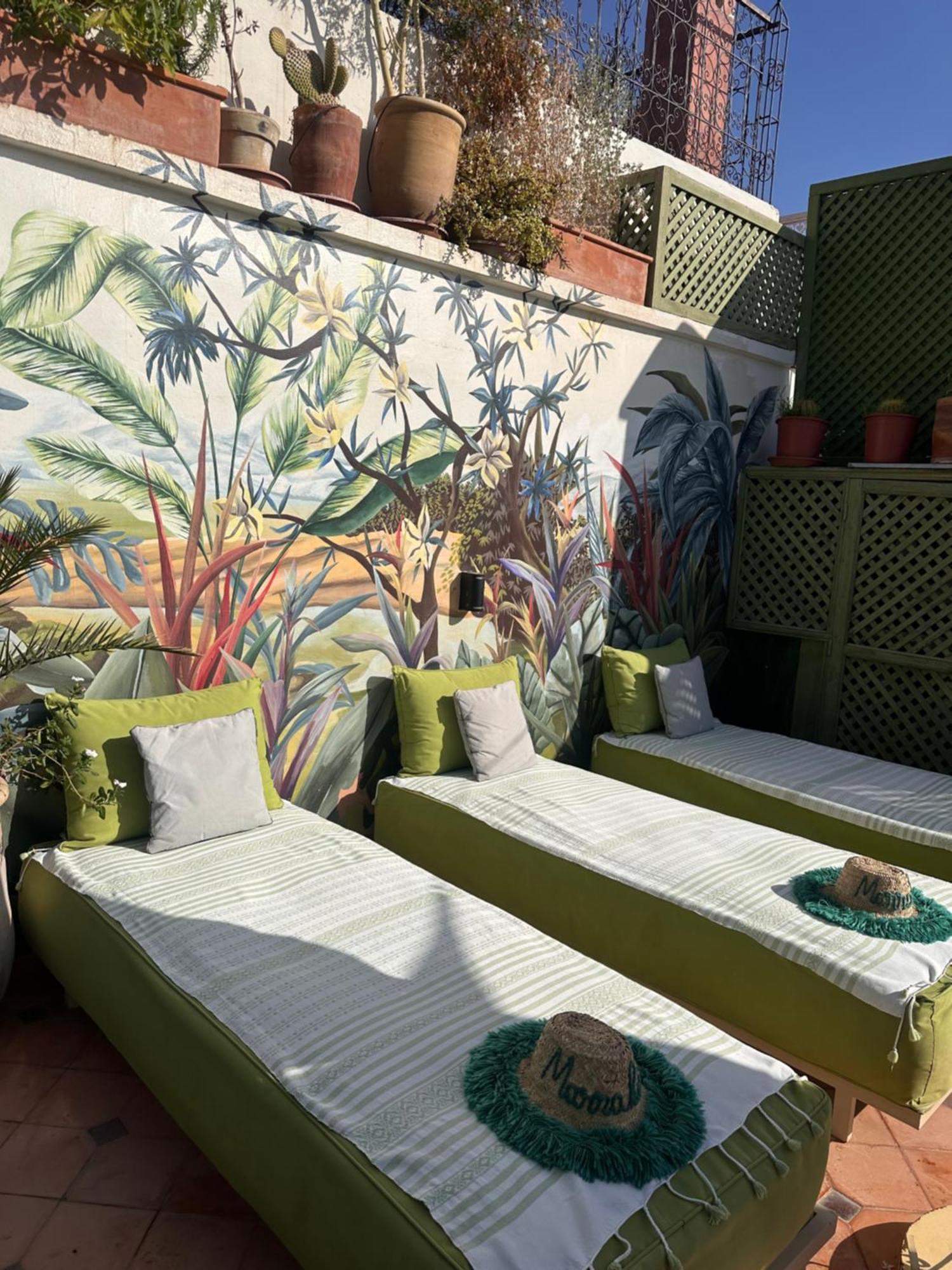 Riad Dar Adal Exclusivite 2 A 6 Personnes Petit Dejeuner Compris Place Jemaa El Fna Марракеш Экстерьер фото