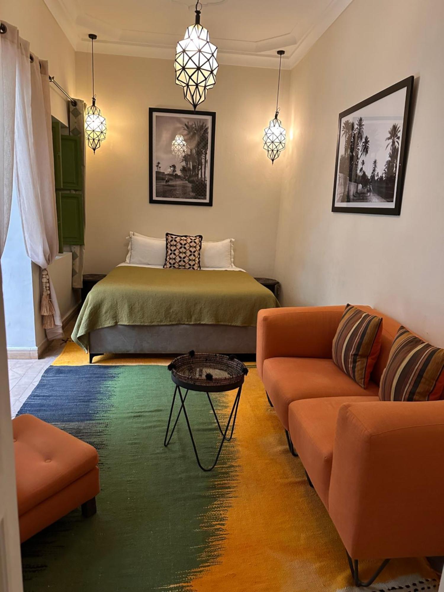Riad Dar Adal Exclusivite 2 A 6 Personnes Petit Dejeuner Compris Place Jemaa El Fna Марракеш Экстерьер фото