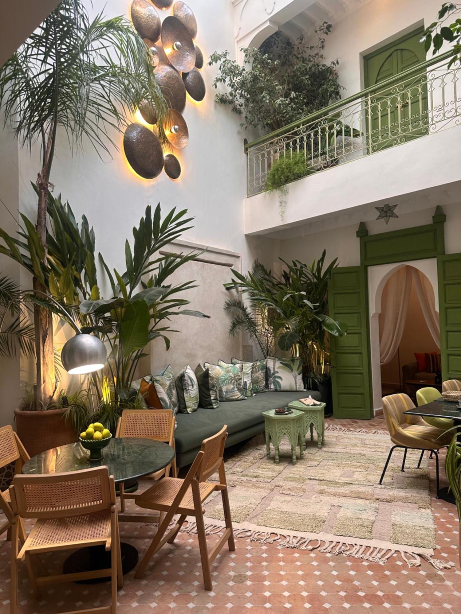 Riad Dar Adal Exclusivite 2 A 6 Personnes Petit Dejeuner Compris Place Jemaa El Fna Марракеш Экстерьер фото
