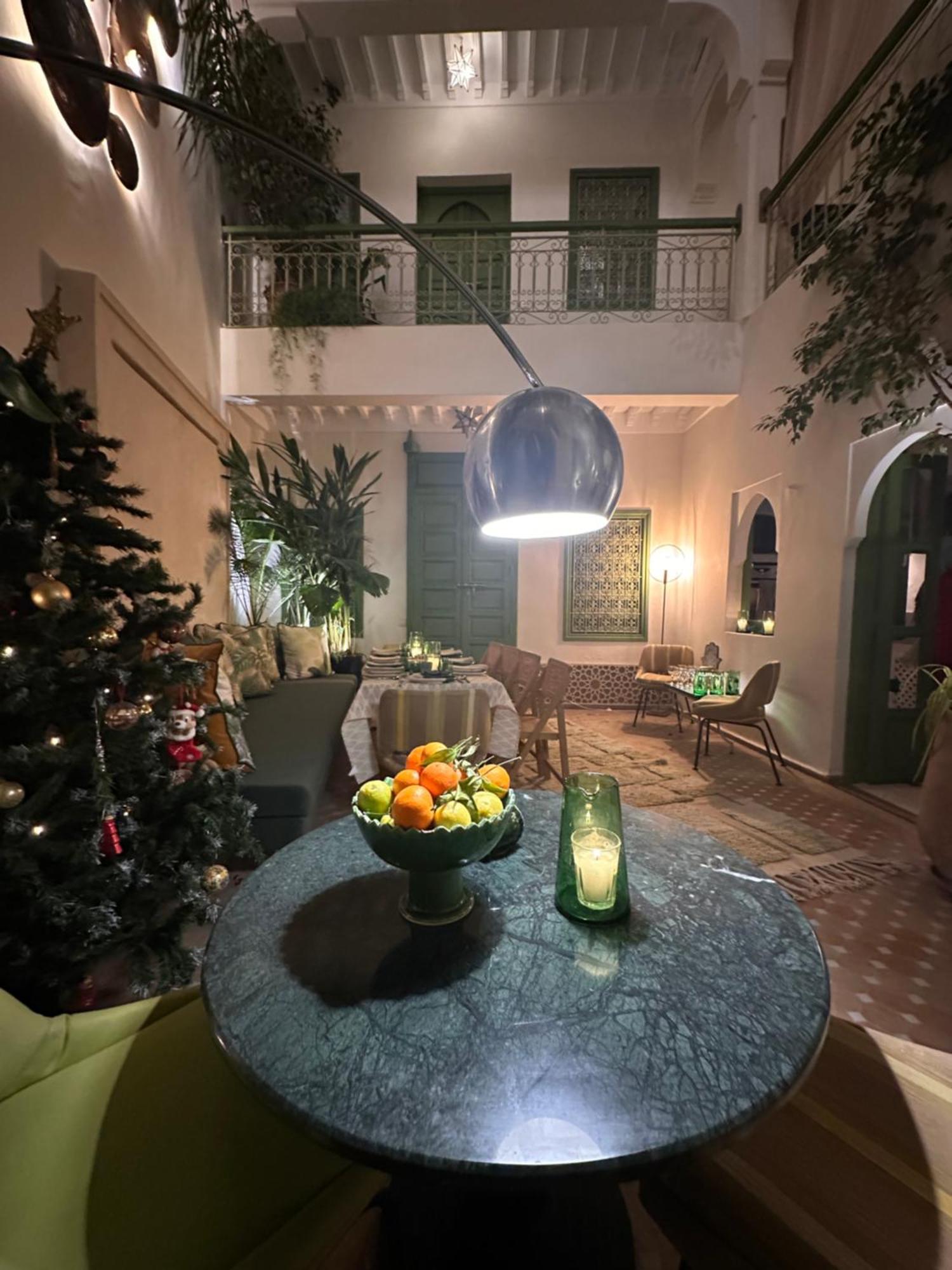 Riad Dar Adal Exclusivite 2 A 6 Personnes Petit Dejeuner Compris Place Jemaa El Fna Марракеш Экстерьер фото