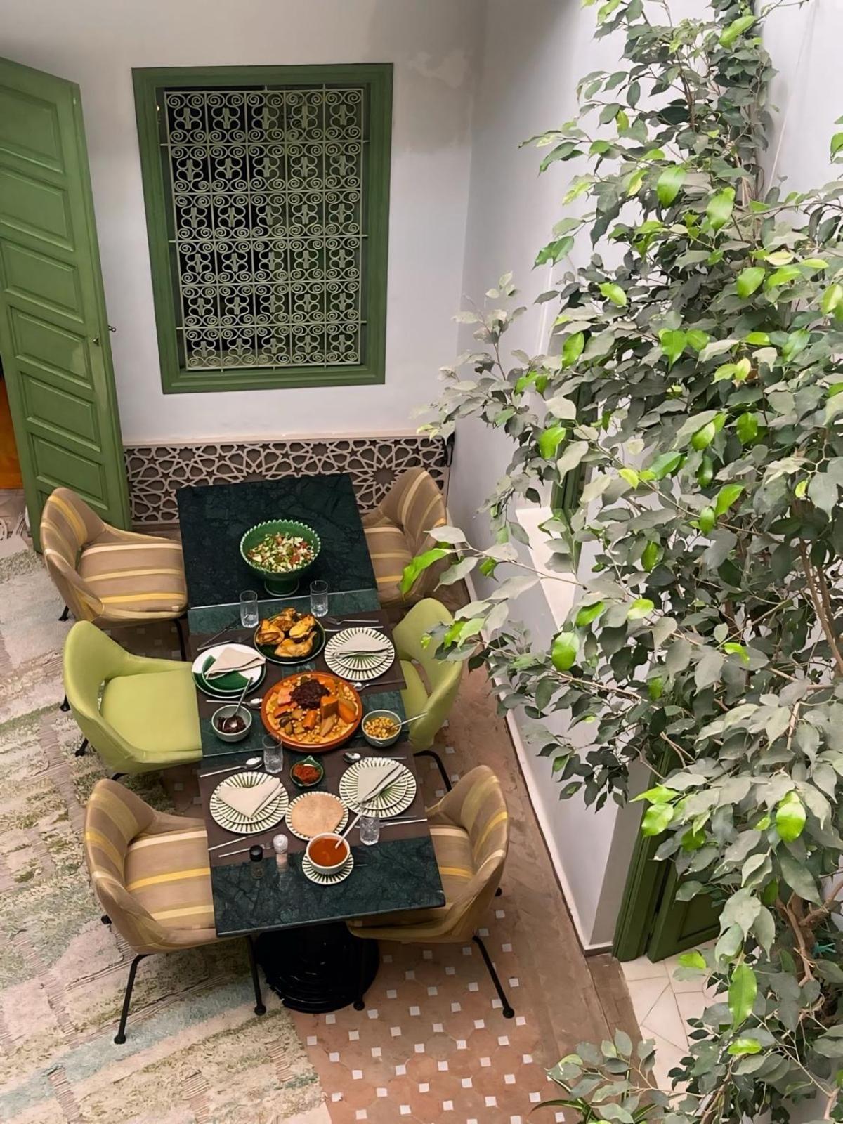 Riad Dar Adal Exclusivite 2 A 6 Personnes Petit Dejeuner Compris Place Jemaa El Fna Марракеш Экстерьер фото