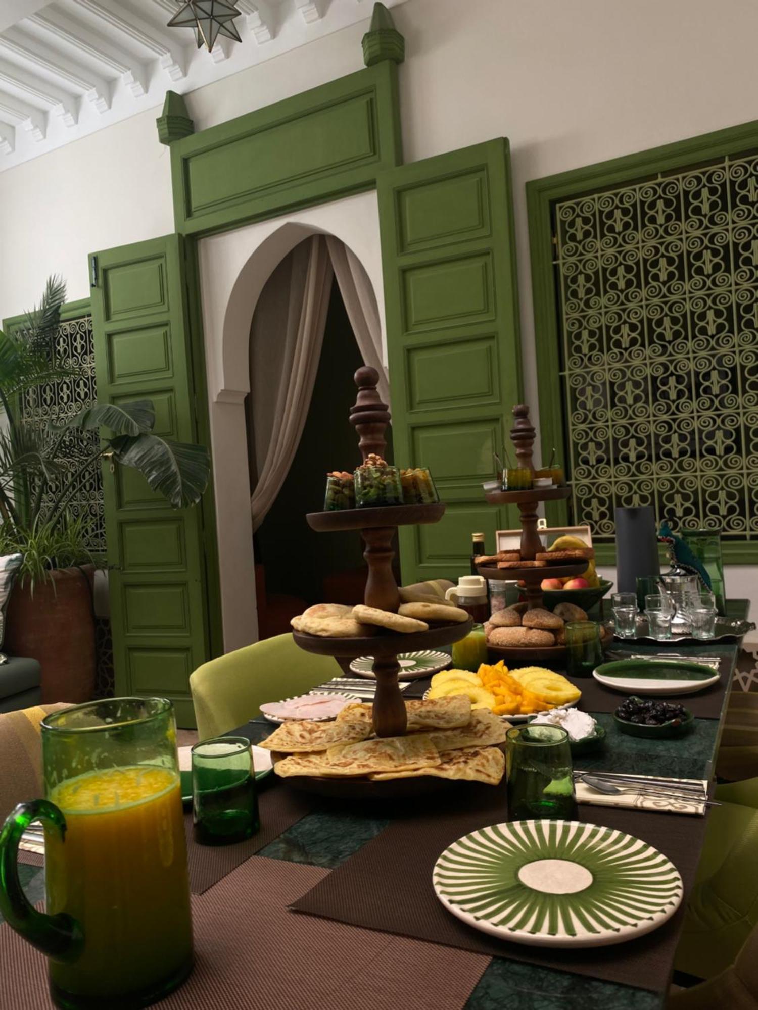 Riad Dar Adal Exclusivite 2 A 6 Personnes Petit Dejeuner Compris Place Jemaa El Fna Марракеш Экстерьер фото