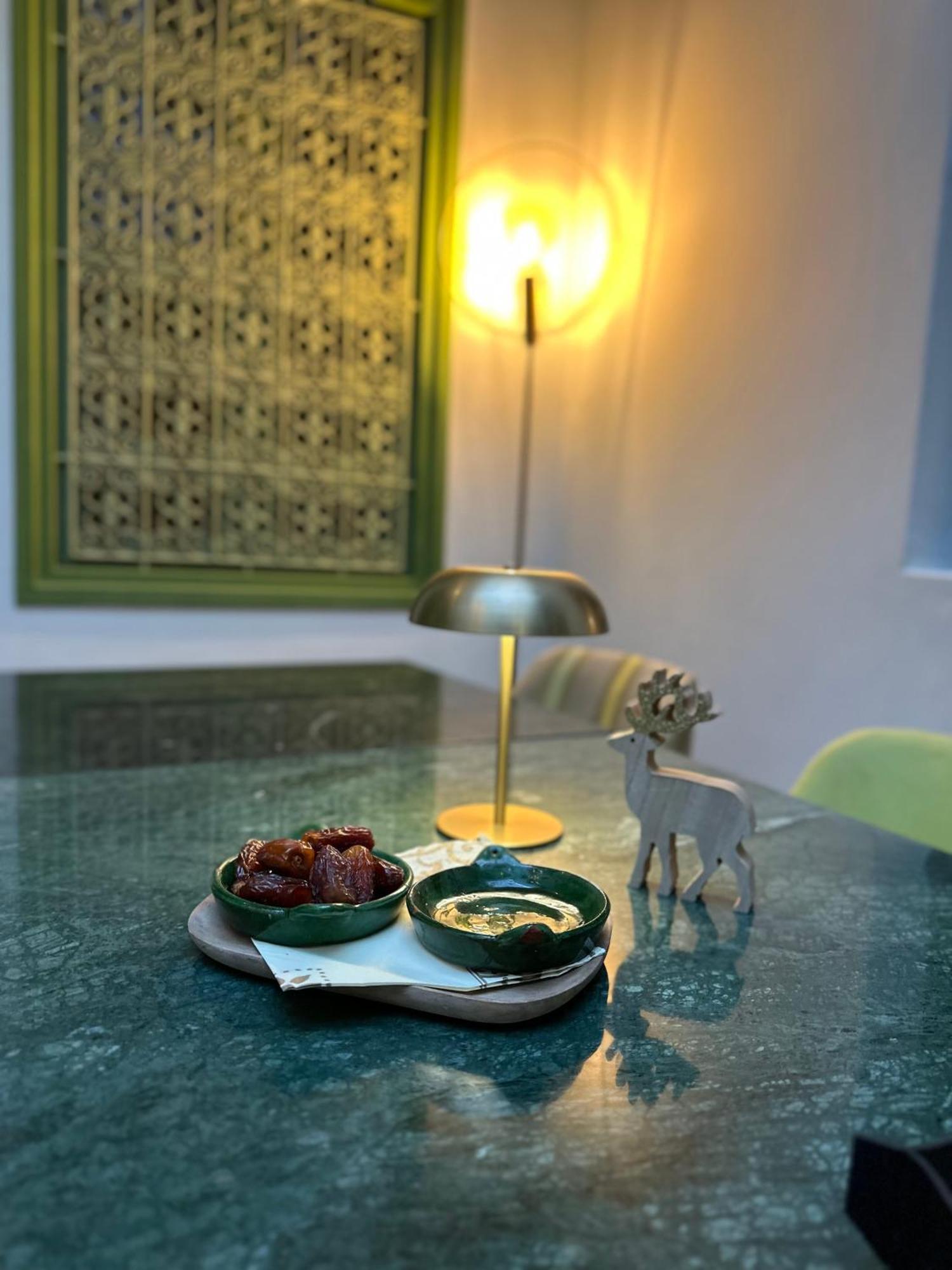 Riad Dar Adal Exclusivite 2 A 6 Personnes Petit Dejeuner Compris Place Jemaa El Fna Марракеш Экстерьер фото